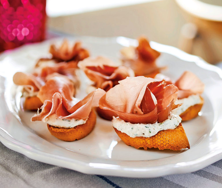 Crostini sonkával és bazsalikomos mascarponeval Stahl hu