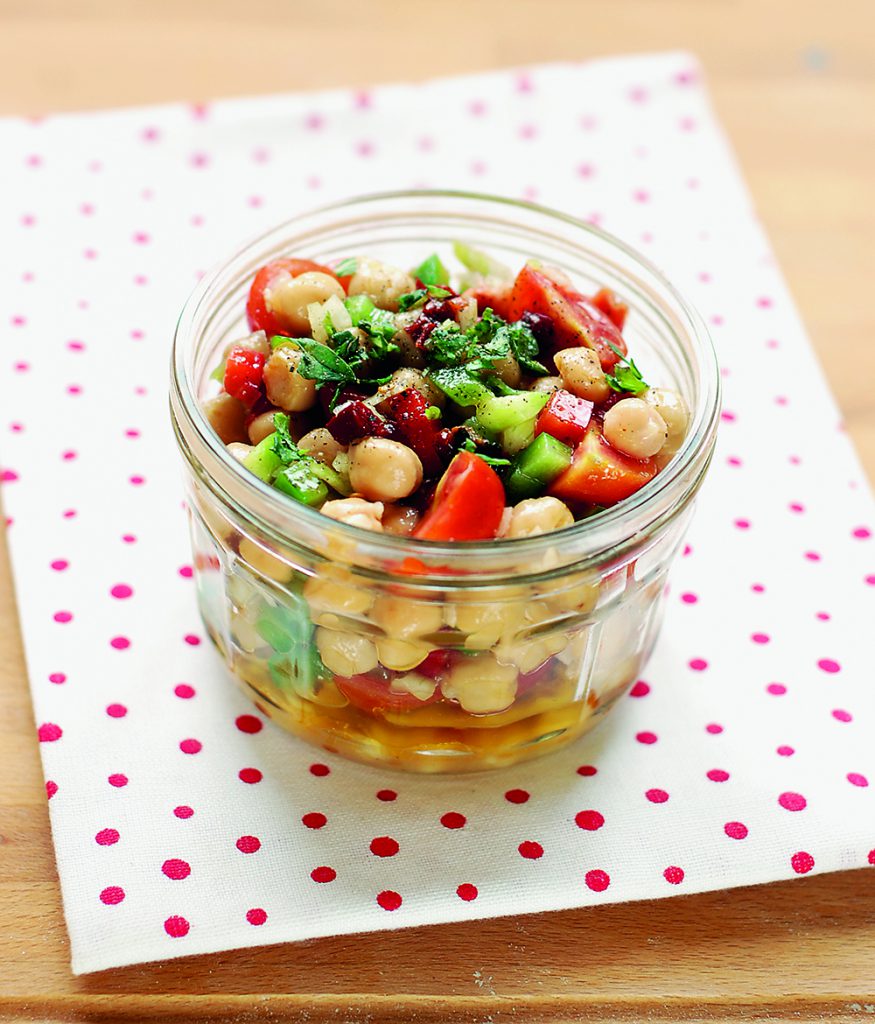 Csicseriborsó-saláta - Stahl.hu